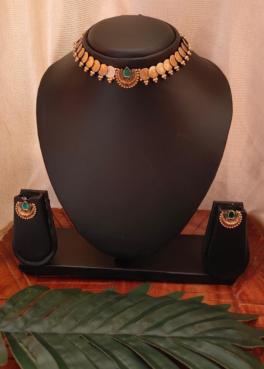 Lotus Neacklace